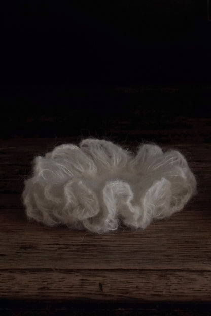 Ozdoba Alpaca & Silk Scrunchie