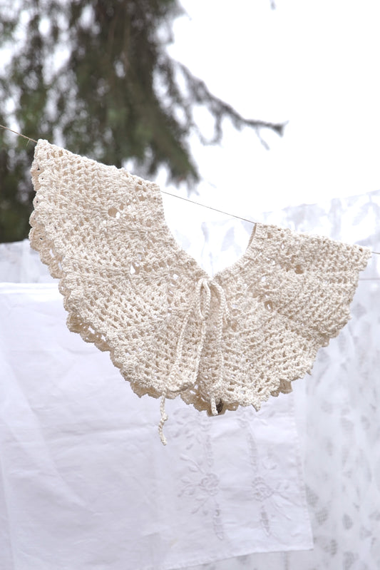 Kołnierz Baskinka Oversized Crochet Collar
